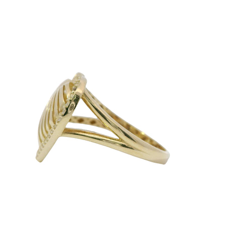 14KT Gold Ring Women's Plain Ribbed Seashell Heart with Single Row White CZ Stone Border Plain Split Band