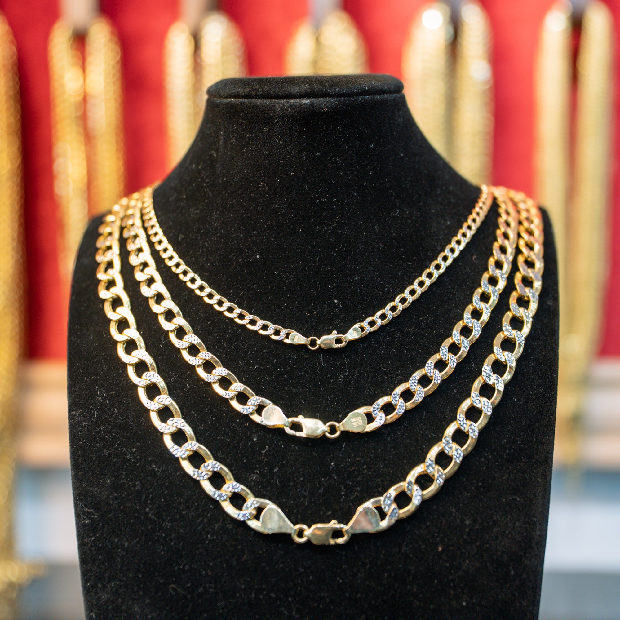 14KT Gold Chain Hollow Curb Pave 9mm