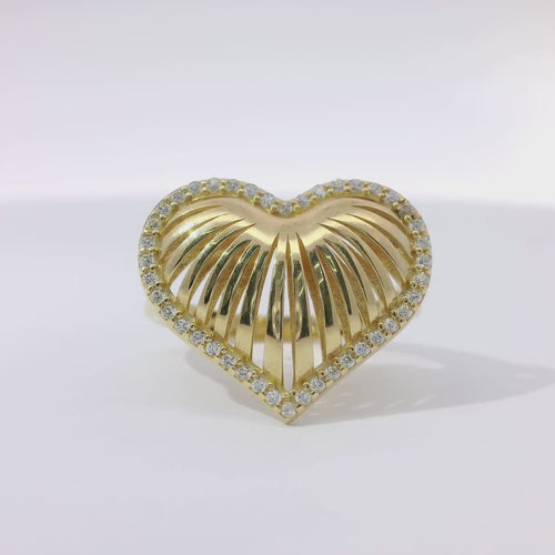 14KT Gold Ring Women's Plain Ribbed Seashell Heart with Single Row White CZ Stone Border Plain Split Band