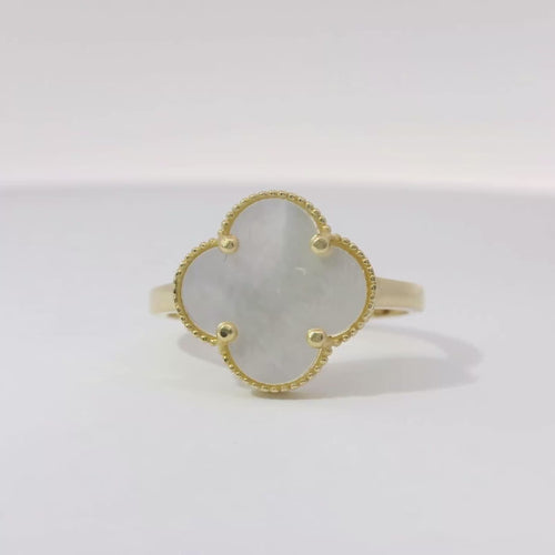 14KT Gold Ring Women's Medium Pearl Clover with Plain Outline and Band