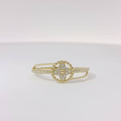 14KT Gold Ring Women's Light Weight White CZ Stone Clovers with Round Beaded Border and Open Split Band