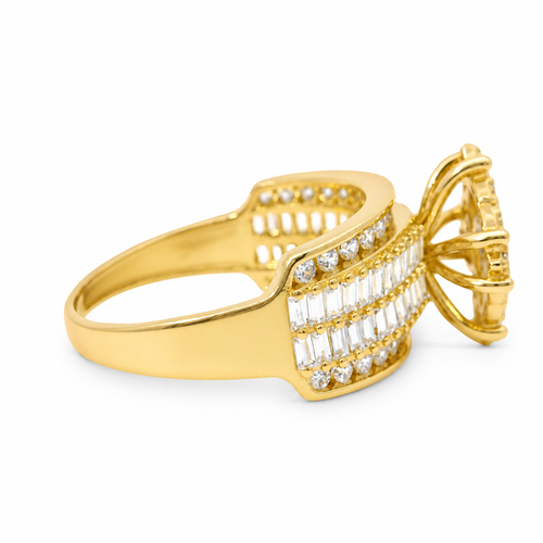14KT Gold Ring Women's Eight Prong Square Green Clover Cluster CZ Stones with Plain Outline and White CZ Stones Border and Double Row Baguette Band Center with Round White CZ Borders